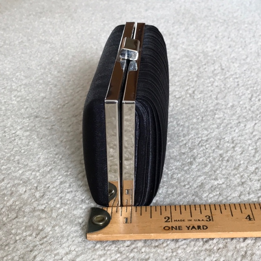 Small Evening Bag - Picture 4 of 6